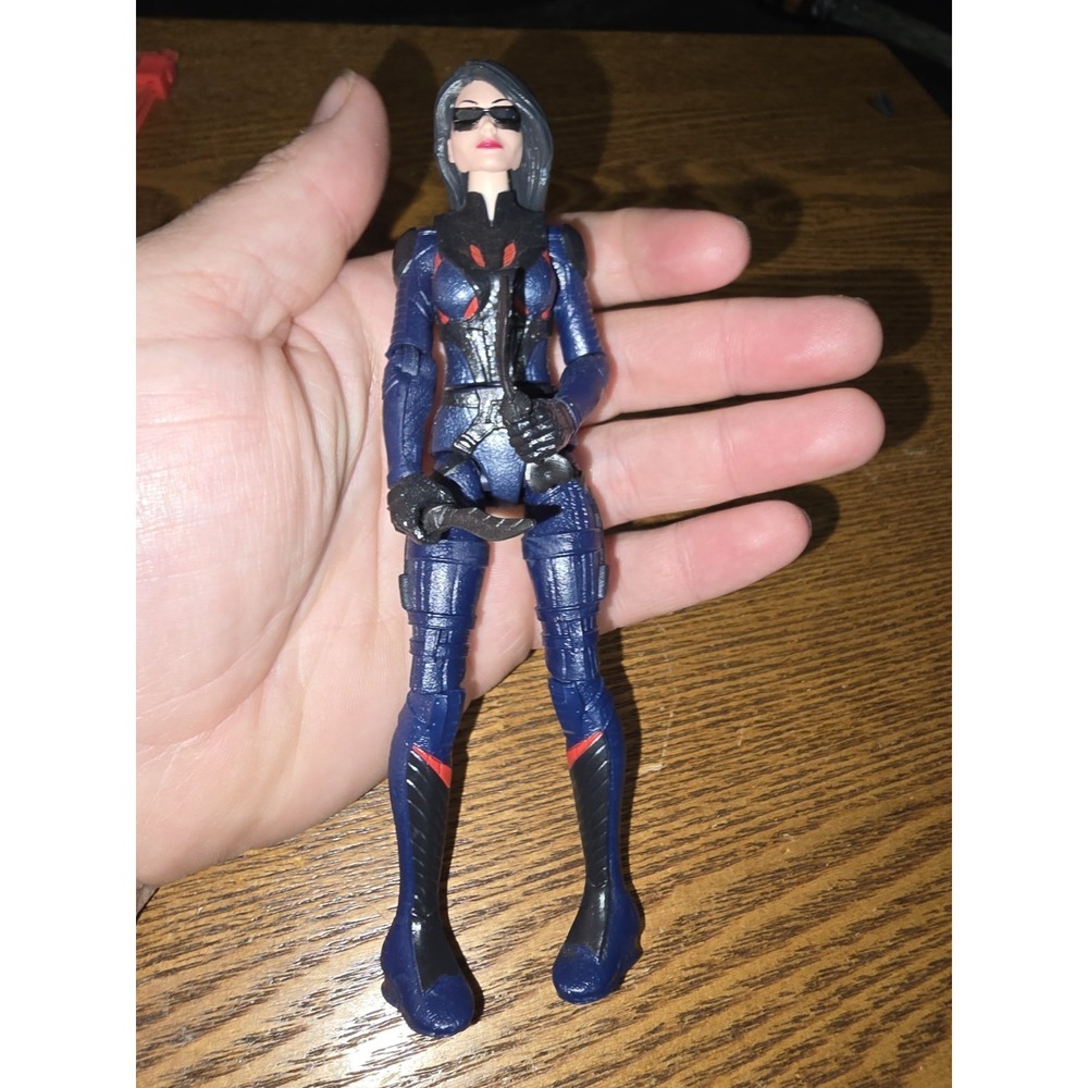 Snake Eyes: G.I. Joe Origins‎ Baroness Action Figure with Fun Action Feature,